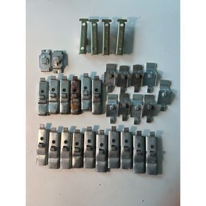 Lot of 31 Pack of Industrial Silver Steel Metal Shelf Commercial Shelving Clips